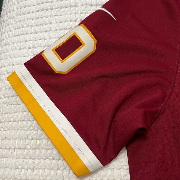 PRE-OWNED/USED Nike Washington Redskins Griffin III #10 Jersey - Picture 10 of 13